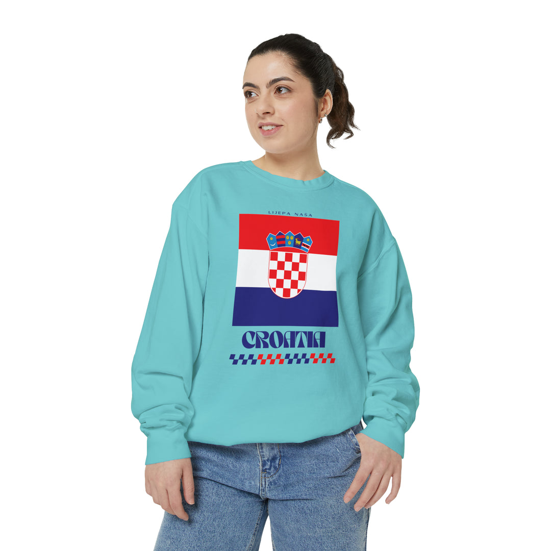 Croatia Retro Sweatshirt - Ezra's Clothing - Sweatshirt