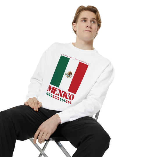 Mexico Retro Sweatshirt - Ezra's Clothing - Sweatshirt