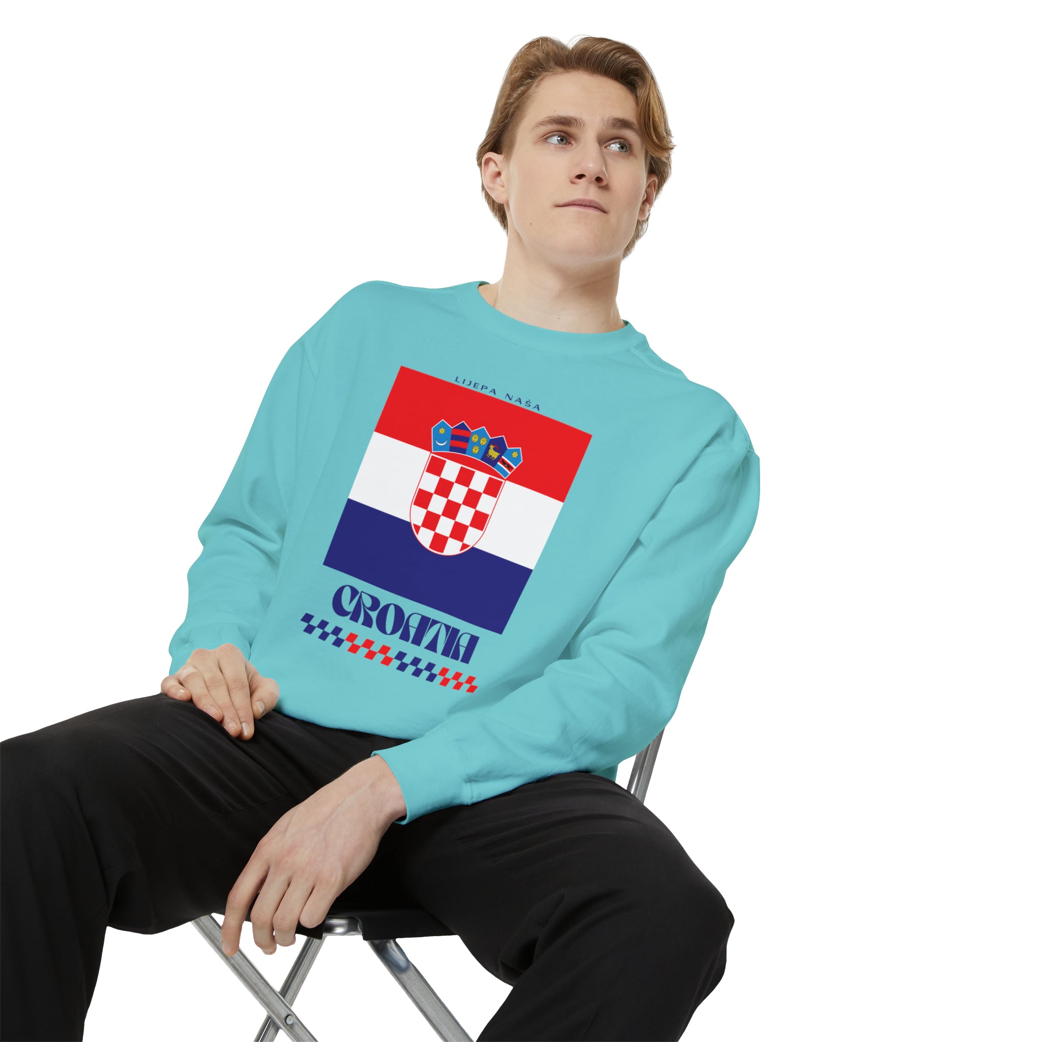 Croatia Retro Sweatshirt - Ezra's Clothing - Sweatshirt